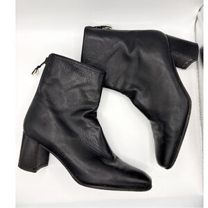 Stuart Weitzman Vintage Leather Retro‎ Pointed Toe Boots